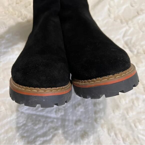 Bertuchi Black Suede Booties Size 39 - Picture 7 of 10